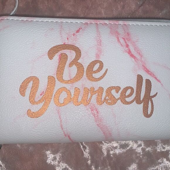 Be Yourself wristlet wallet - Picture 3 of 7